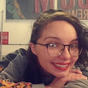 Meet your Posher, Mallory